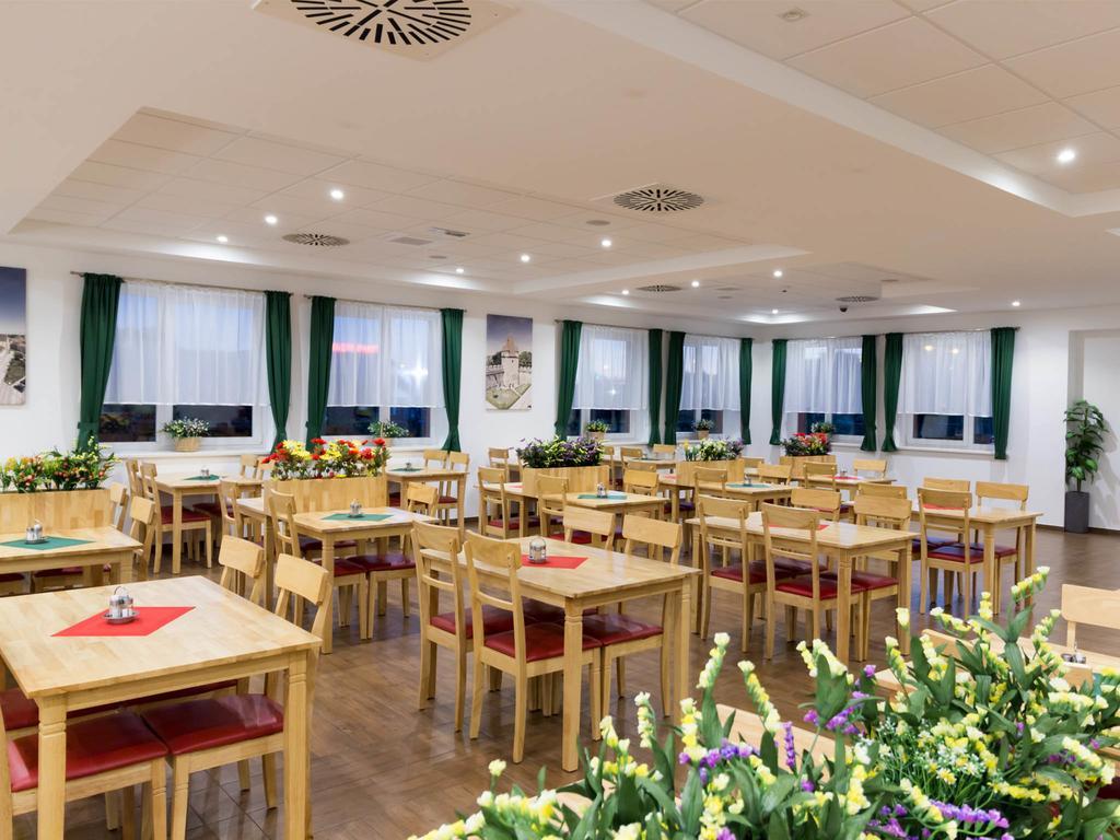Winrooms "Hotel&Appartement" Βίνερ Νόιστατ Εξωτερικό φωτογραφία